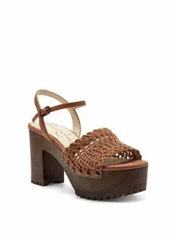 Camuto Timia Platform Sandal In Ginger Cookie